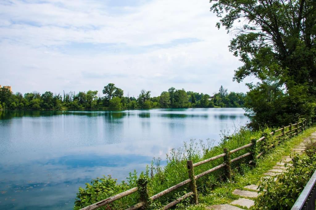 Casa Su Lago Privato A Due Passi Da Milano Segrate Exteriör bild